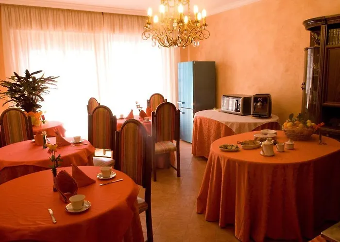 伊尔尼多住宿加早餐酒店 3* 圣多米尼卡